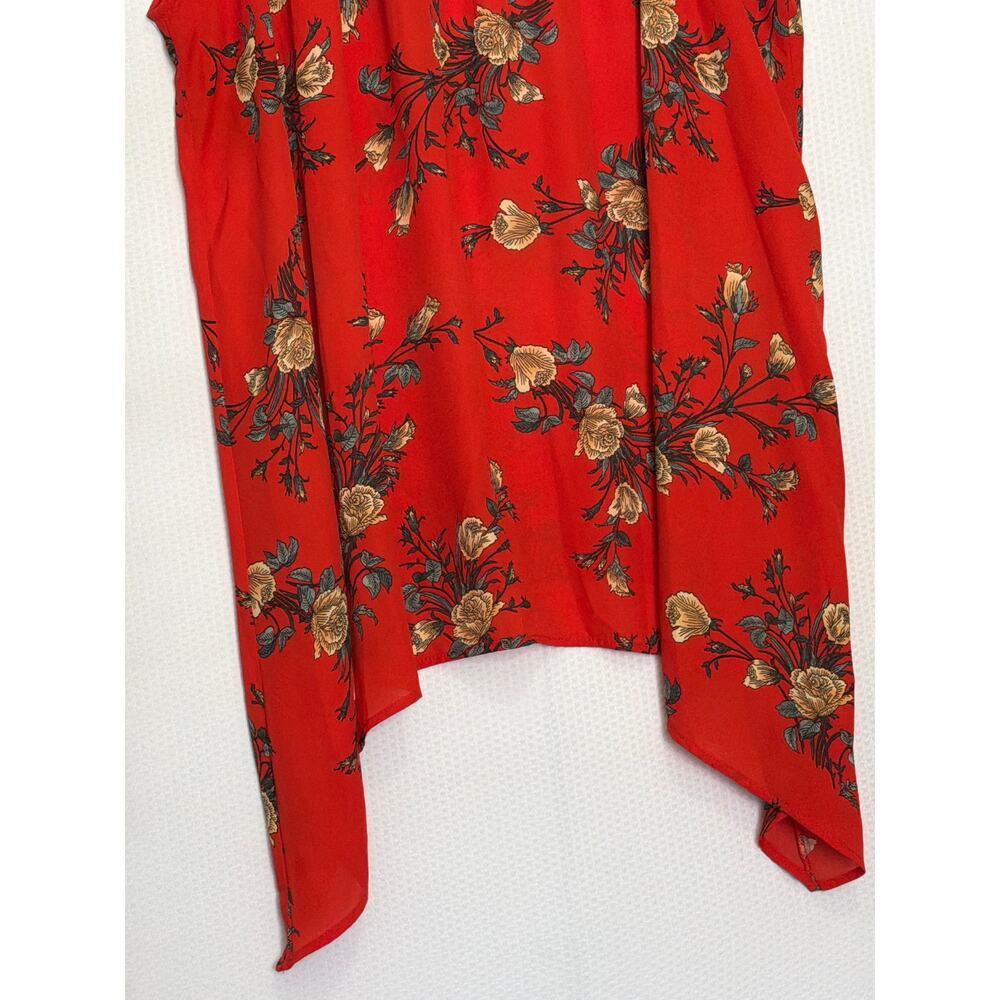 Torrid Women’s Size 0 Red‎ Floral Sleeveless Asymmetrical Tank Blouse Plus - Picture 3 of 10